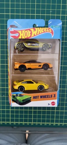Hot Wheels Pack com 3 Porsche e NSX
