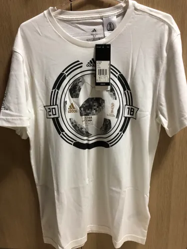 Camisa T-Shirt Adidas Bola da Copa 2018 original nova