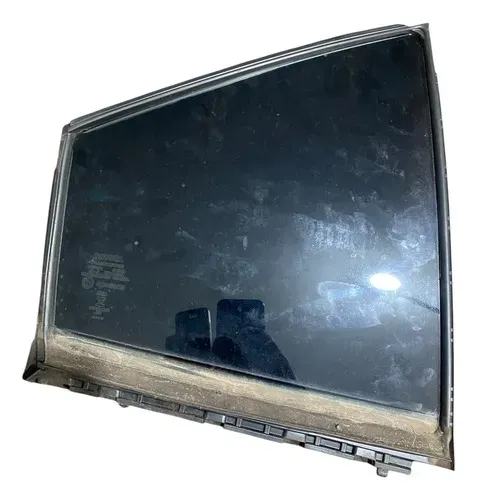 Vidro Vigia Traseiro Direito Corolla Xei 2023 6818802300