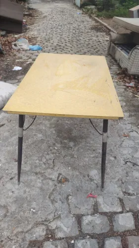 Mesa antiga fórmica 