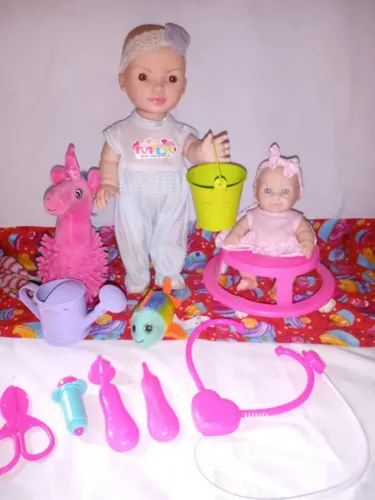 Lote Brinquedos e Bonecas Com Lindos Acessórios