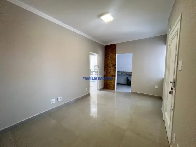 Apartamento à venda em Santos/SP Gonzaga 2 quartos Praia