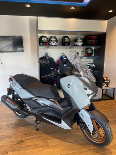 Yamaha XMAX 300 2026 / Paula