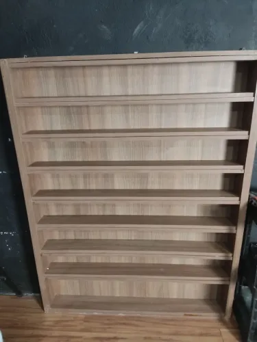 Prateleira MDF amadeirado 129x100x12,5cm