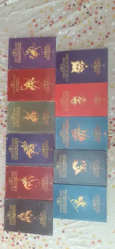 As Aventuras do Caça-feitiços (11 livros)