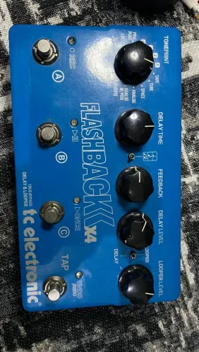 Pedal delay Tc eletronics Flashback x4