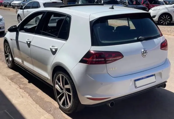 Volkswagen Golf GTI 2.0 TSI 220cv Aut. 2014