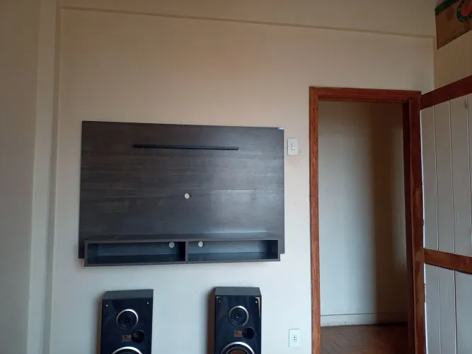 Rack Painel TV 1,33 X 0,87 Novíssimo!!!