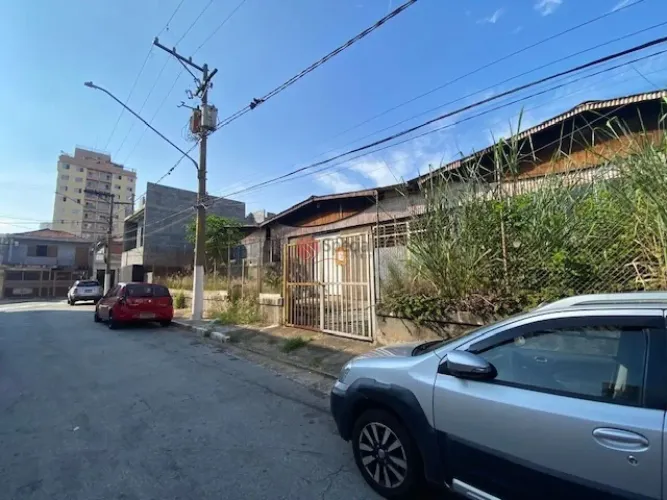 Terreno no Tatuapé com 862 m² entre Nova Jerusalém e Antônio de Barros.