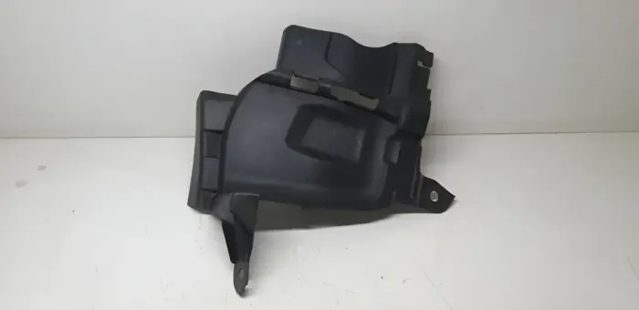 Defletor Para Barro Direito Sandero 2014 Cod 638308362r (Usado)