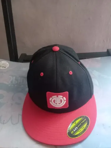 Boné element original 