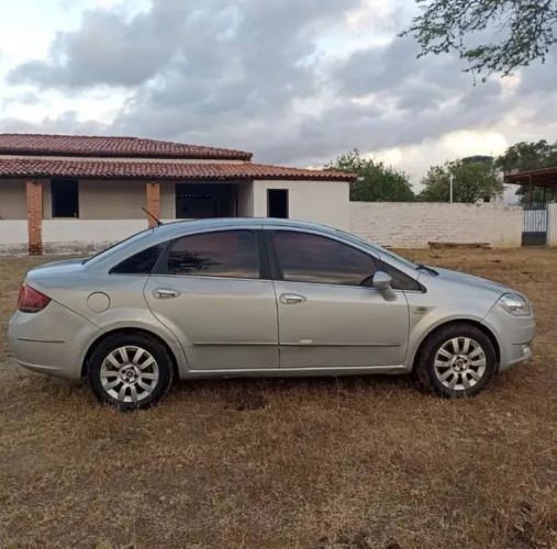 Imagem de Fiat Linea Absolute 1.9/1.8 Flex Dualogic 4P 2011