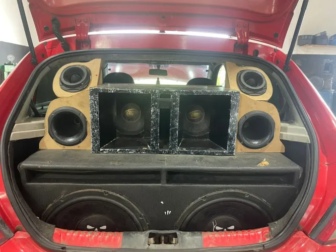 Som automotivo completo