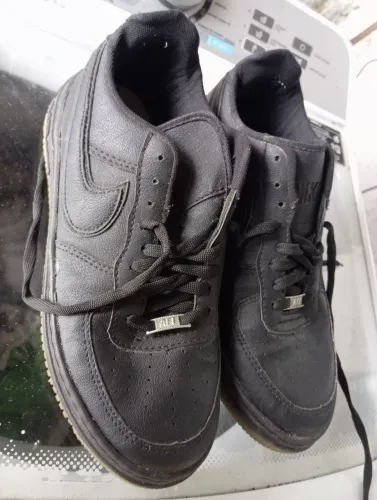 TENIS NIKE AIR FORCE 1 TAM43 PRETO