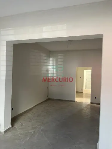 Casa comercial para locação ou venda com 400 m² de construção no Centro - Bauru - SP