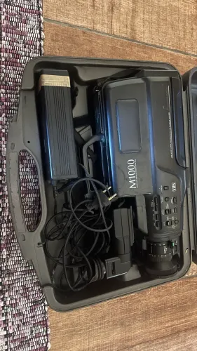 Vendo filmadora M1000