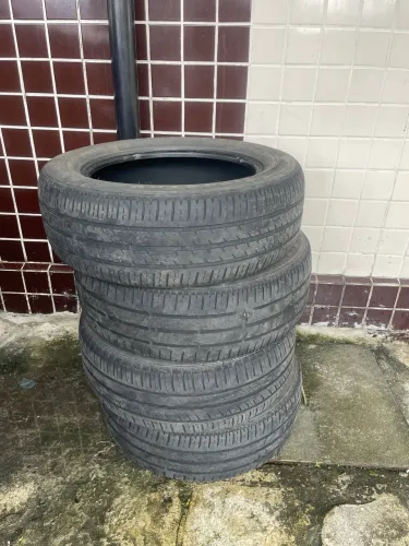 Pneus usados r16 205/60  firestone