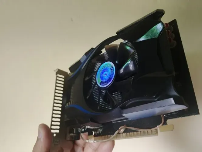 placa vídeo 1G DDR3