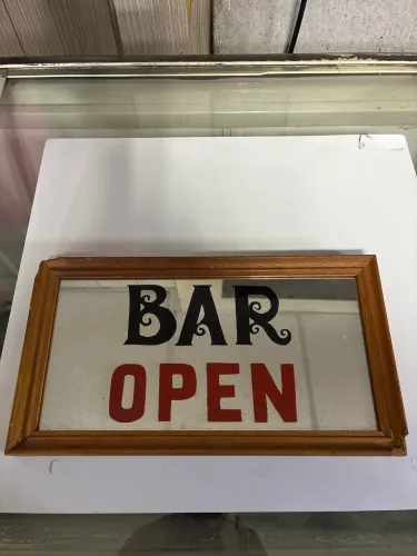 Placa espelhada OPEN BAR 