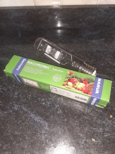 Lâmpada NACHROMA Vegetative 250 W 100% nova nunca usada