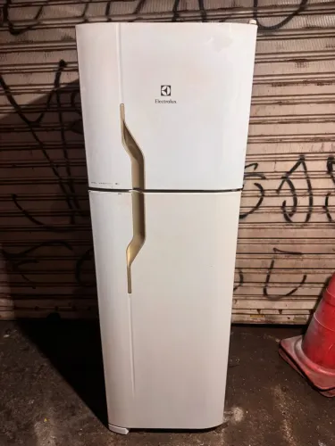 Geladeira Electrolux duplex frost free