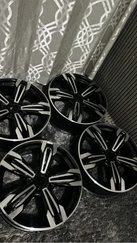 ?Rodas aro 20 da Audi RS6?