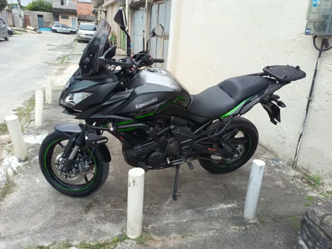 Moto impecável ideal pra viajar muito confortável moto muito bem cuidada