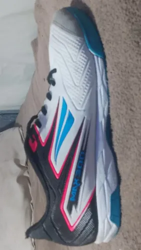 Tênis de futsal Max 300