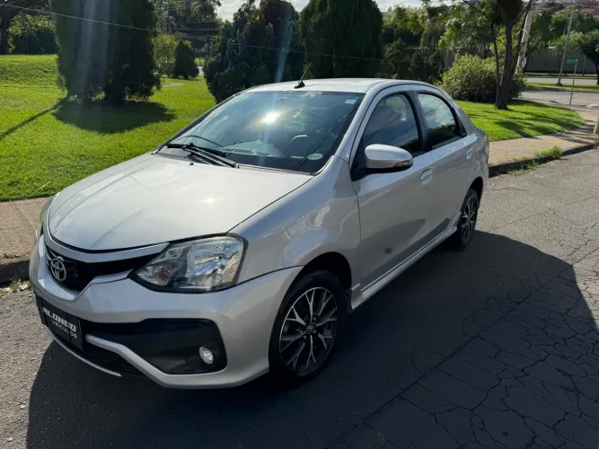 Toyota Etios Platinum Sed. 1.5 Flex 16V 4P Aut. 2017
