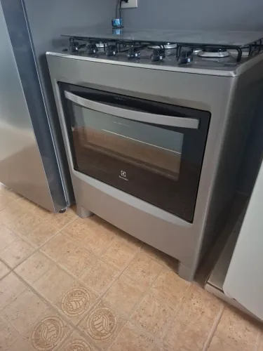 Fogão 5 bocas Electrolux, mesa inox, cinza, PerfectCook