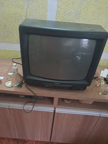 Tv CCE  tubo 22 polegadas .