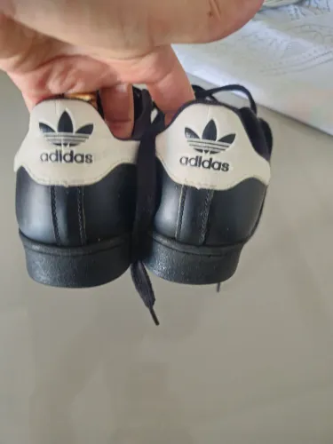 Tenis super star adidas preto feminino