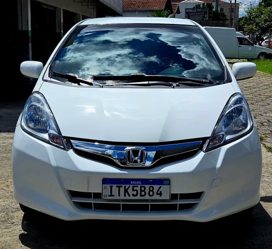 Honda Fit LX 1.4/ 1.4 Flex 8v/16v 5P Aut. 2013