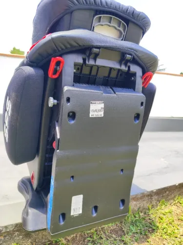 Cadeira Infantil de Carro Auto Cockpit BH12310 - Segurança e Conforto para Seu Pequeno