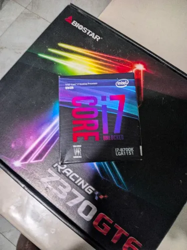 Intel Core i7 8700K 4.70GHz Turbo Desbloqueado (Conservado)- Completo na Caixa com Blister
