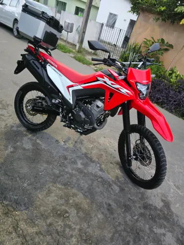 Tornado 300