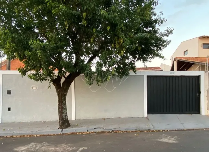 Venda de Casas / Padrão na cidade de Araraquara