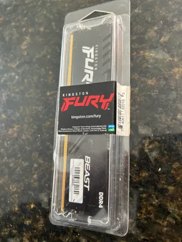 Memória RAM DDR4 1x 16gb Kingston Fury BEAST