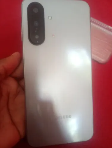 Vende-se celular semi-novo um Samsung Galaxy A17