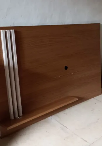 ENTREGO, Lin painel de tv semi novo MDF legítimo