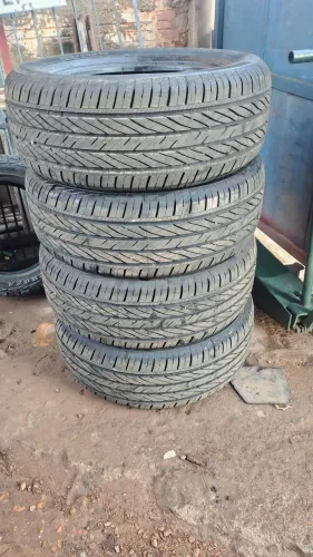 Pneus para caminhonete 265/60/18