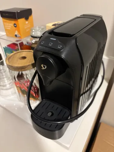 Cafeteira Três Corações Passione - Preta