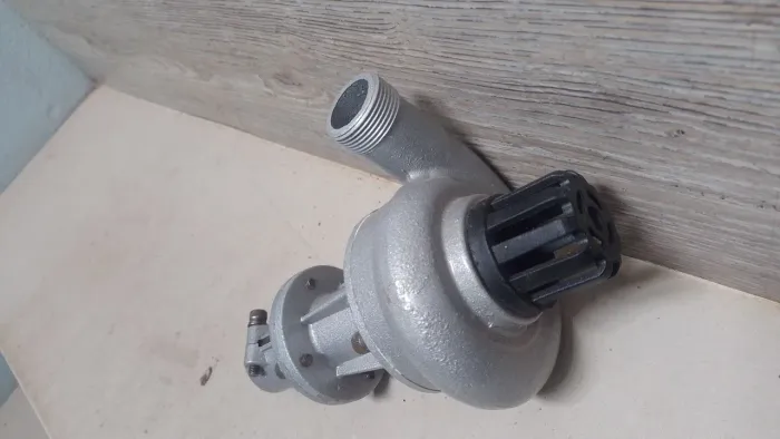Vendo bomba adaptador para rosadeira
