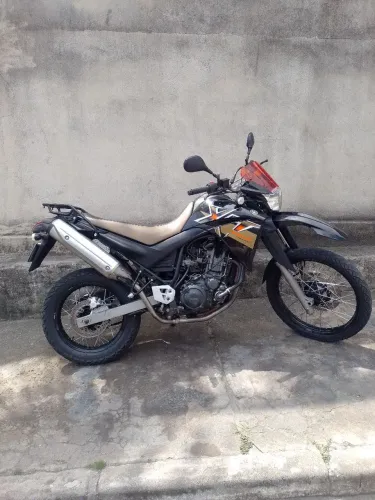 Vendo ou troco por MT 07 ou 09 com volta!