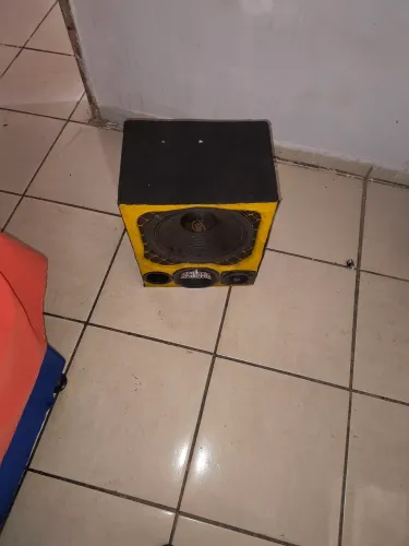 Vendo caixa de som para carro
