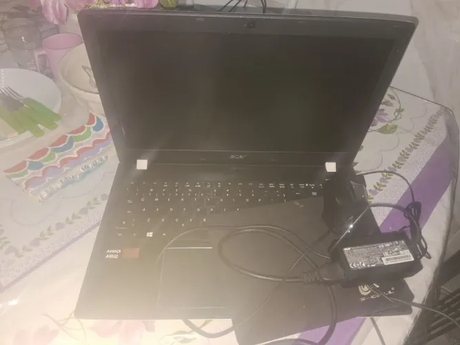 NOTEBOOK DA ACER! TROCA OU VENDO!