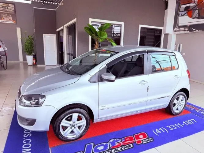 Volkswagen Fox Trendline 1.0 Flex 12V 5P 2011