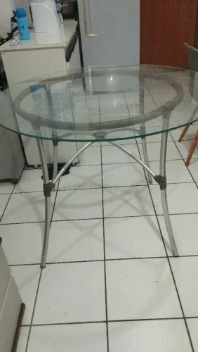 Mesa de Tampo de vidro