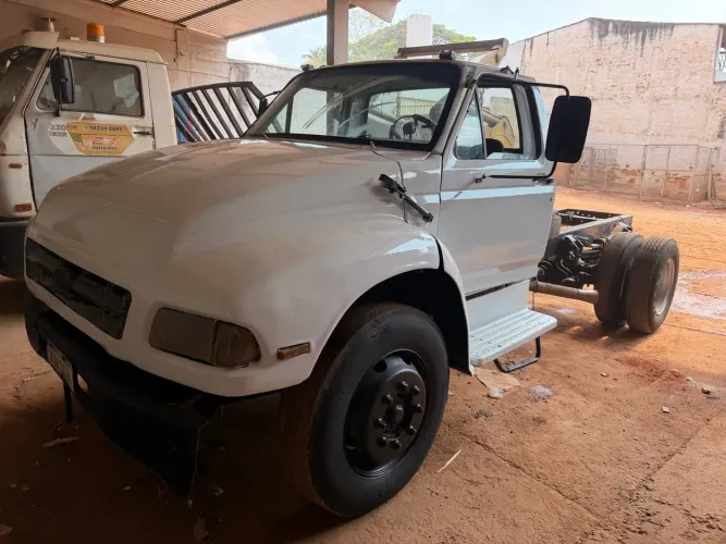Ford F 12000
