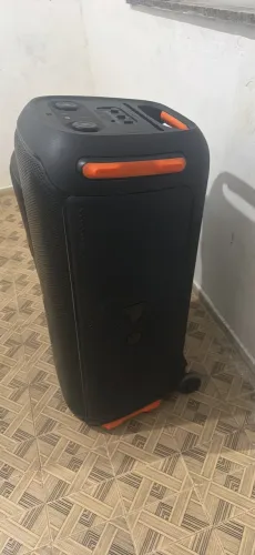JBL 710